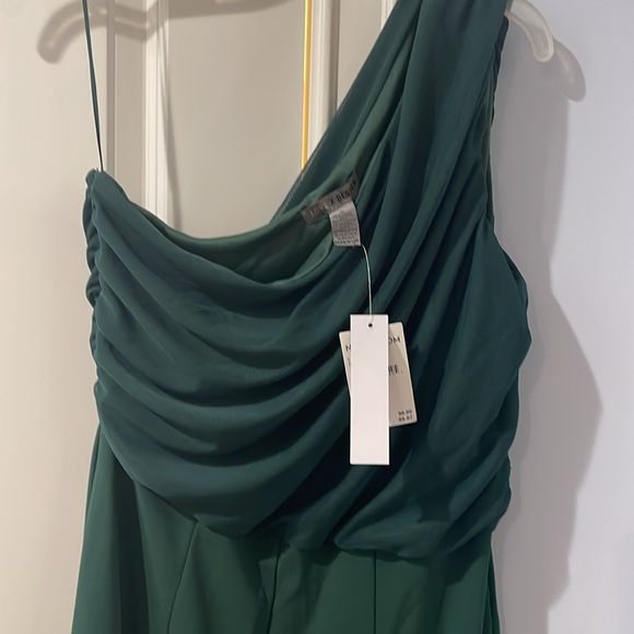 Emerald colored one shoulder jumpsuit - Picture 2 of 3